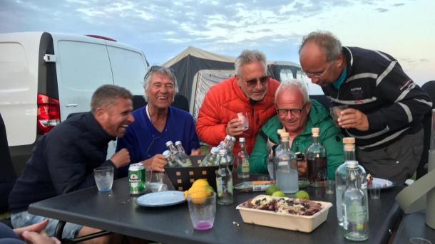 Gin proeven bij 'Love for the Campsite'