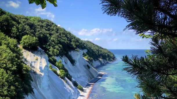 The white cliffs of Møn are located south of Copenhagen